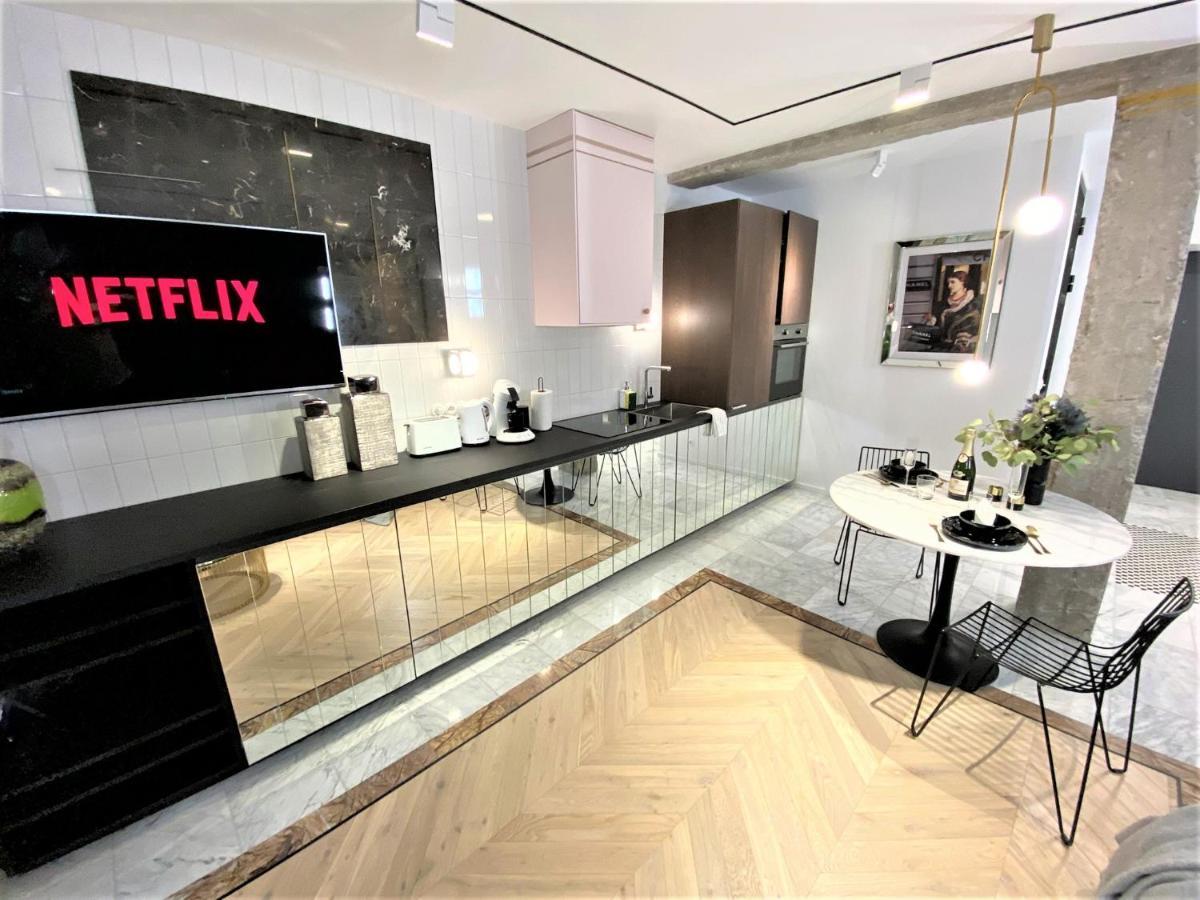 Design+Luxus Apartment Im Zentrum! +Netflix 바르샤바 외부 사진